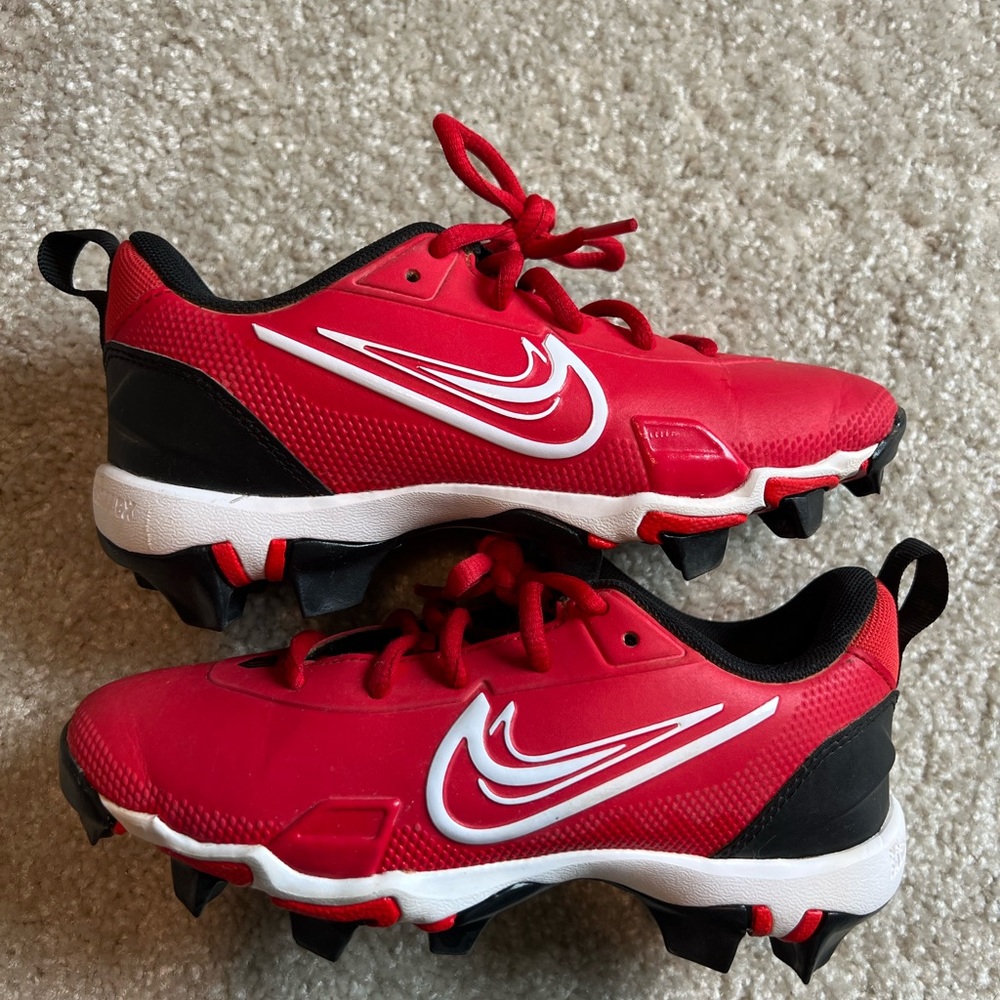 Nike Red and Black Youth Baseball Cleats